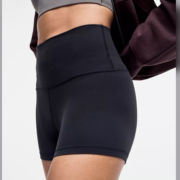 Lululemon Size 2 Align High Rise Shorts 4” Black/ Gray - Picture 5 of 10